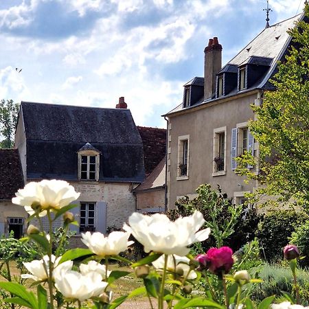 Chambre D'Hotes "Au Bord De Loire" La Marche エクステリア 写真