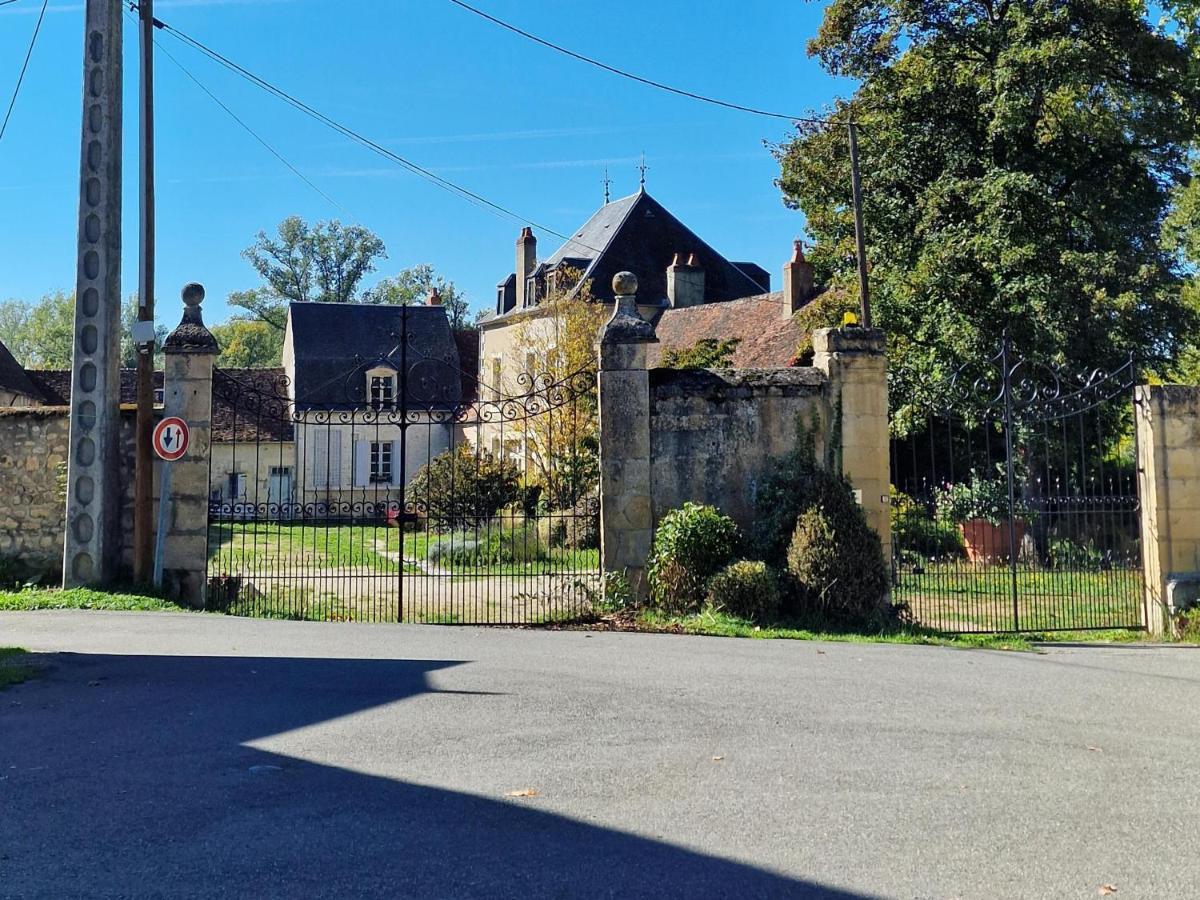 Chambre D'Hotes "Au Bord De Loire" La Marche エクステリア 写真