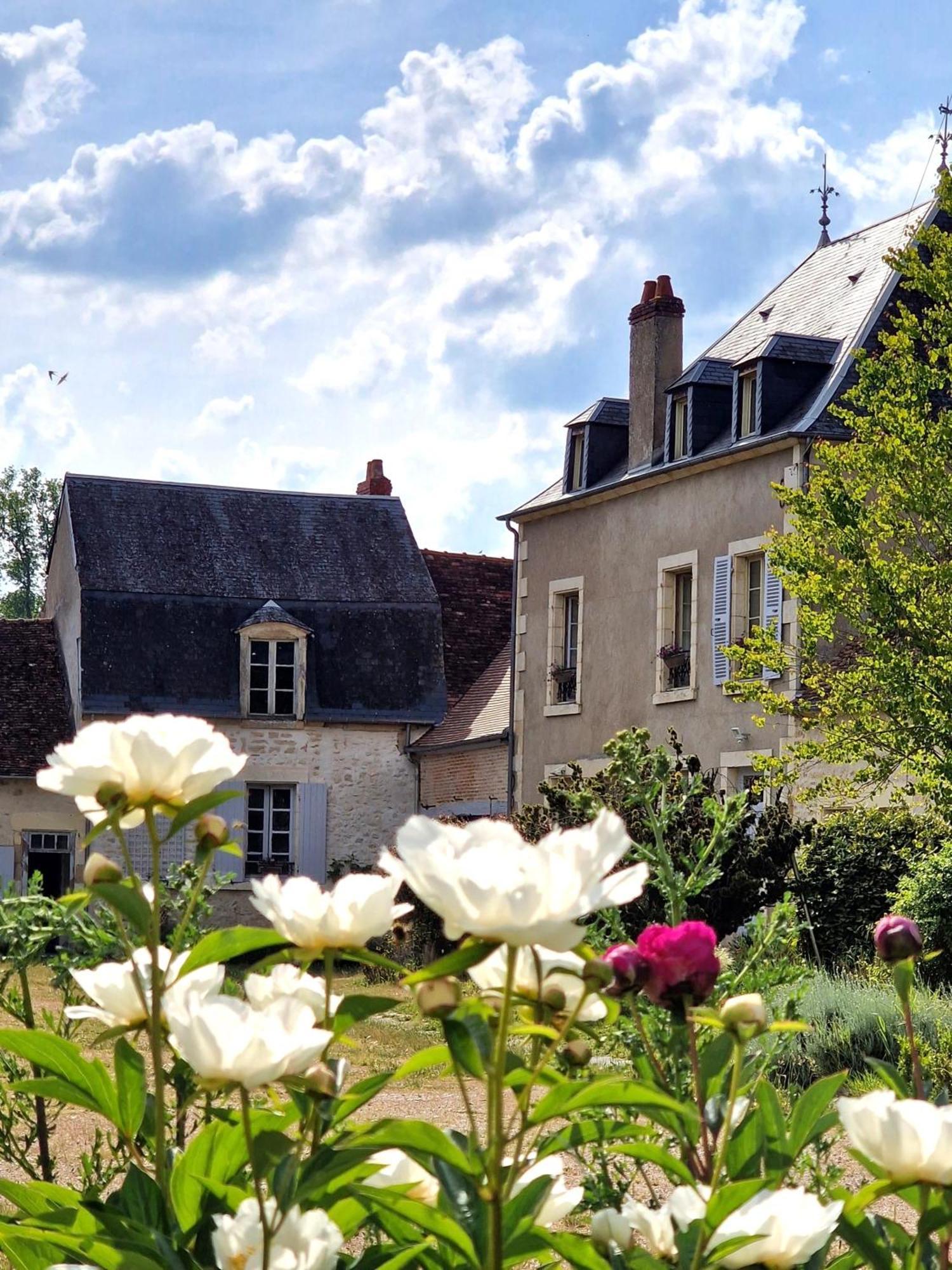 Chambre D'Hotes "Au Bord De Loire" La Marche エクステリア 写真